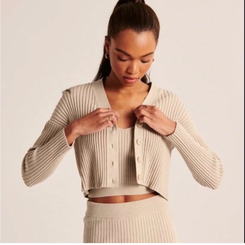Abercrombie cardigan tank set